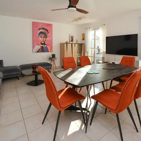 Beautiful In With Kitchen * Aigues-Mortes