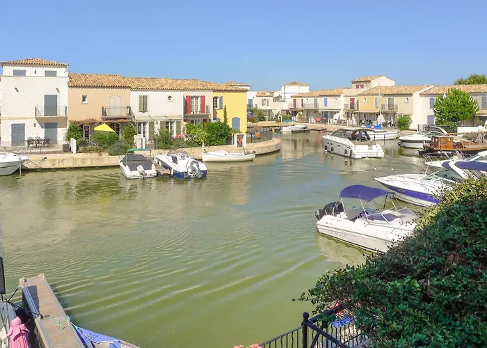 Casa de Férias Cozy In With Wifi Aigues-Mortes
